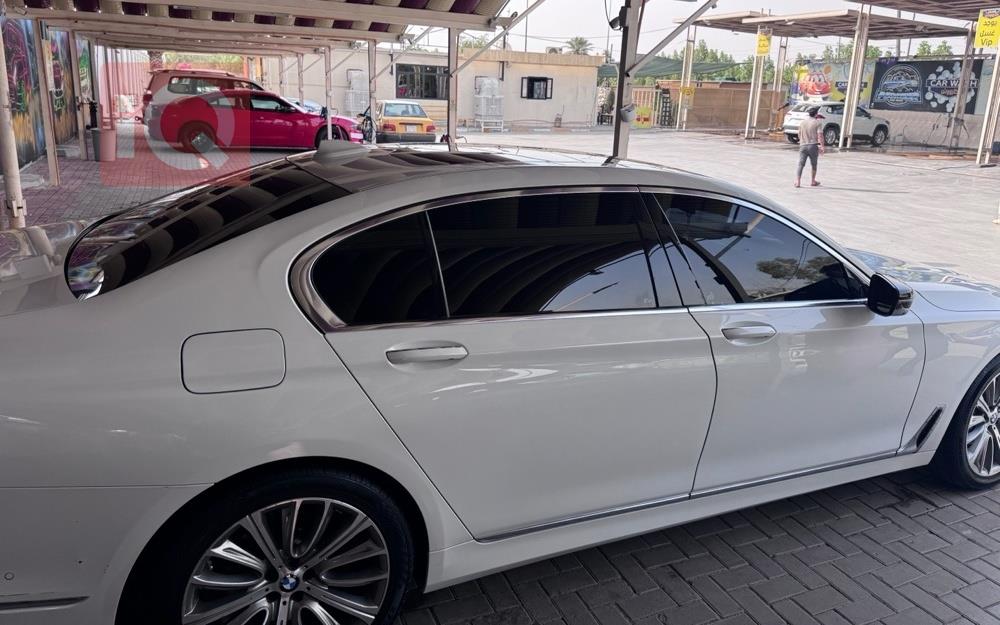 بي ام دبليو الفئة 7